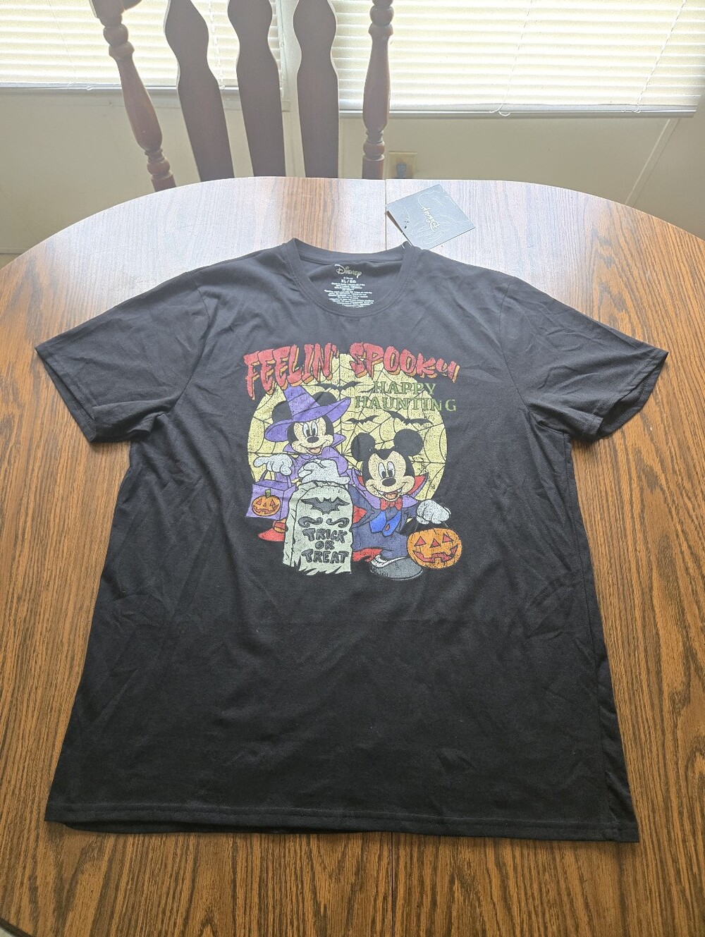 Disney Mickey Mouse Minnie Mouse Halloween Tshirt. NWT